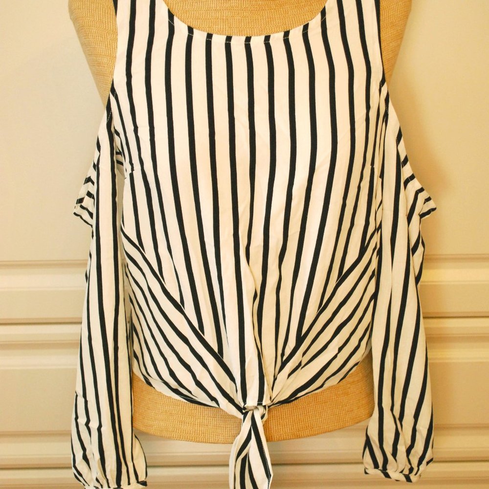 NEW Navy/White Cut Out Shoulder Top